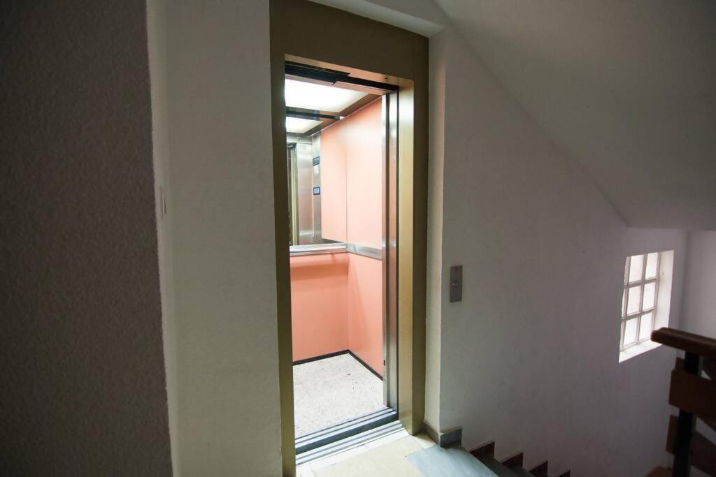 Amplio Y Moderno Apartamento En El Centro Гранада Екстер'єр фото